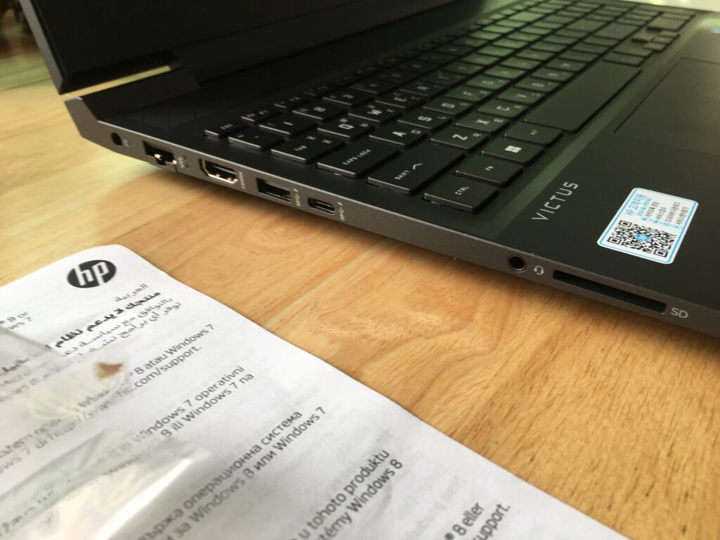 HP VICTUS 16-d1206TX